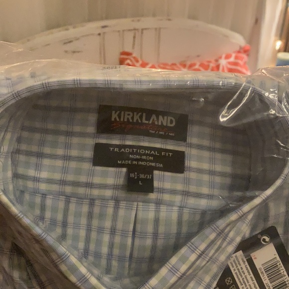 Kirklands signature button down shirt L - Picture 2 of 3